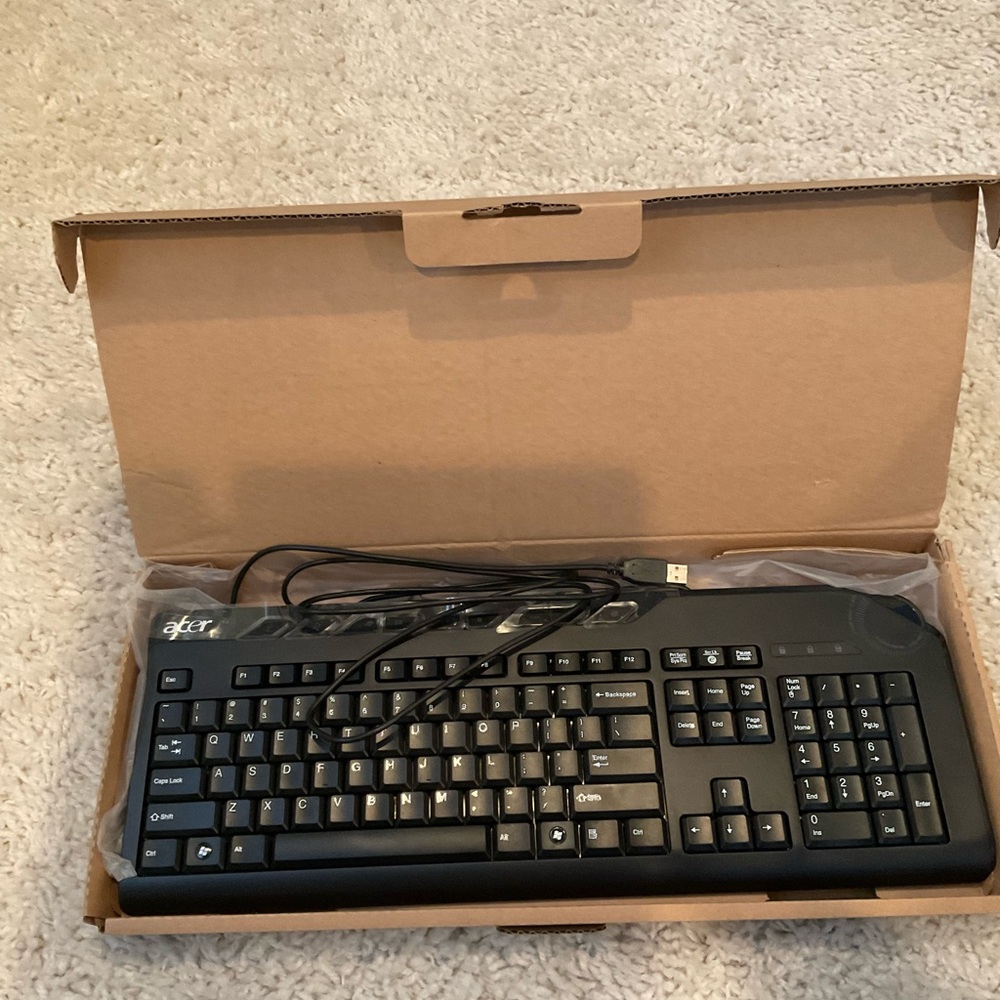 NWT Acer Black USB Wired Keyboard